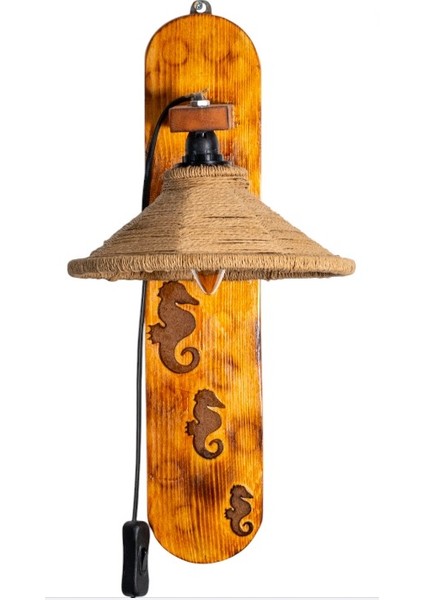 Masalsı Ahşap Aplik ( Deniz Atı Rolyefli)