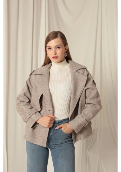 Kaşe Kumaş Balıksırtı Desen Kısa Kadın Vizon Kaban fiyatları