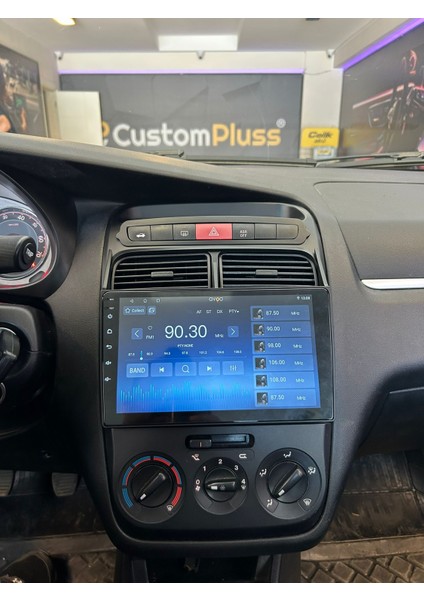 Fiat Linea Uyumlu 4 GB Ram 64 GB Dahili Hafıza 9 Inç Multimedya Kablosuz Carplay Geri Görüş Kameralı modelleri