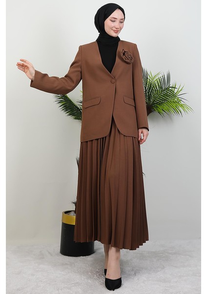 Güllü Etekli Takım Açık Kahve fiyatları