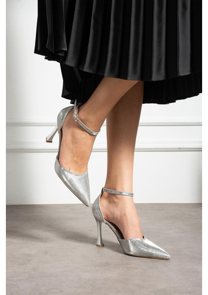 Felka Kadın Topuklu Bilekten Dolamalı Stiletto Yılan Desenli Gümüş