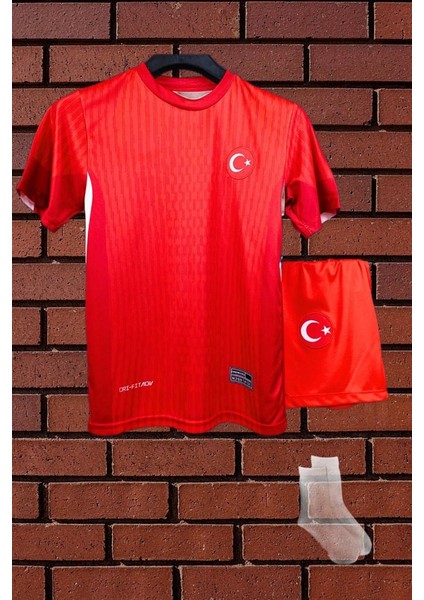 Hakan Çalhanoğlu Türkiye 2024 Avrupa Şampiyonası Çocuk Kırmızı Forması (Forma Şort Çorap) fiyatları