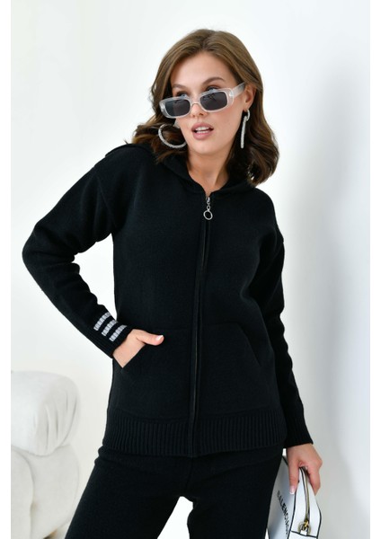 Kadın Çizgi Detaylı Ikili Takım Siyah modelleri