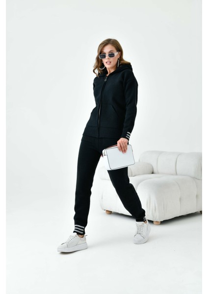 Kadın Çizgi Detaylı Ikili Takım Siyah fırsatları