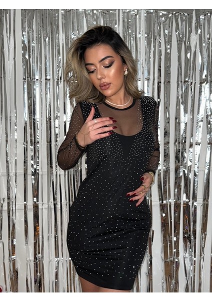 Kadın Yılbaşı Özel Uzun Kollu Yuvarlak Yaka Dekolteli Taşlı Dalgıç Elbise