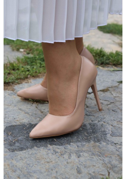 Kapalı Stiletto Topuklu Ayakkabı 511