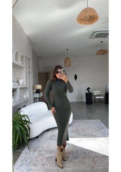 Kadın Yarım Balıkçı Yaka Süet Kumaş Fırsat Ürün Midi Boy Elbise modelleri