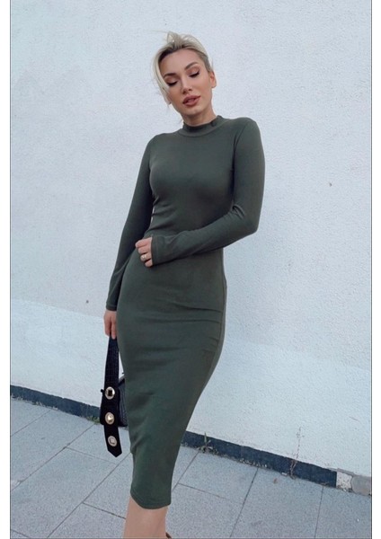 Kadın Yarım Balıkçı Yaka Süet Kumaş Fırsat Ürün Midi Boy Elbise