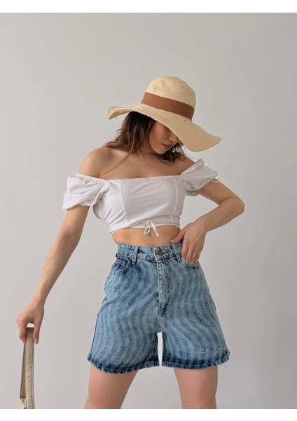 Paçası Püsküllü Desenli Denim Şort