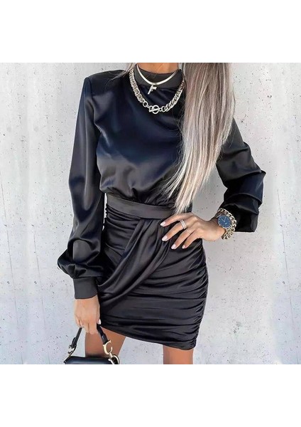 Kadın Yarım Balıkçı Yaka Vatka ve Büzgü Detay Mini Elbise