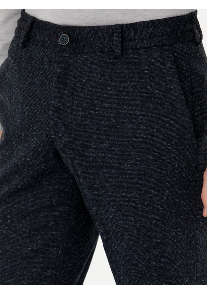 Erkek Lacivert Slim Fit Yün Karışımlı Kumaş Pantolon 50273665-VR033