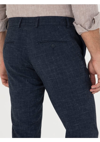 Erkek Lacivert Slim Fit Keten Karışımlı Pantolon 50265205-VR033