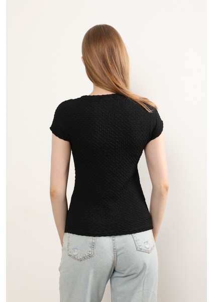 Dokulu Kısa Kol Düz Siyah Kadın Likralı Tişört Basic Bürümcük T-Shirt modelleri