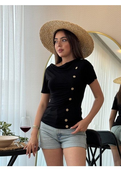 Kadın Kısa Kollu Degaje Yaka Düğme Detay Viskon Bluz modelleri