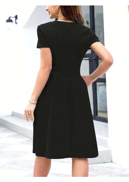 Kadın Kısa Kollu Bisiklet Yaka Önden Pile Detaylı Janjan Krep Elbise fırsatları