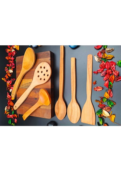 Doğal Ahşap Mutfak Servis Kepçe Kevgir Kaşık Spatula 6 'lı Set El Işçiliği Annelere Özel modelleri
