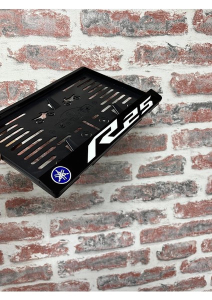 3ADİJİTALYAMAHA R25 Siyah Motor Plakalığı