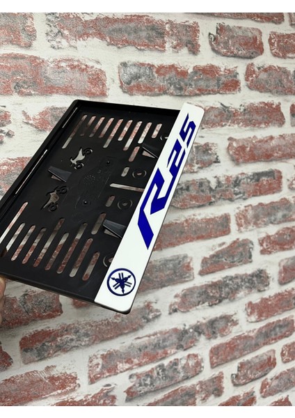 3ADİJİTALYAMAHA R25 Beyaz Motor Plakalığı modelleri