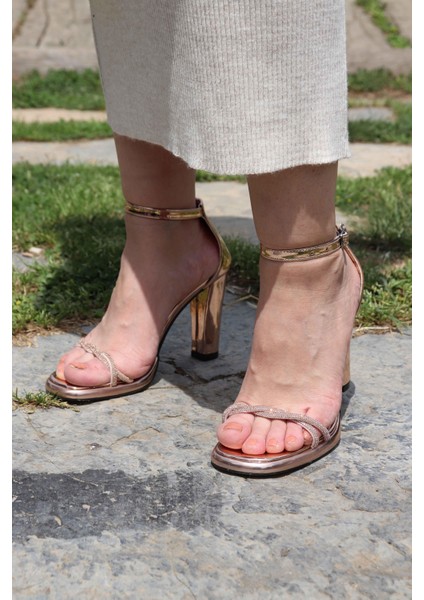 Taşlı Yüksek Taban Ayakkabı 500