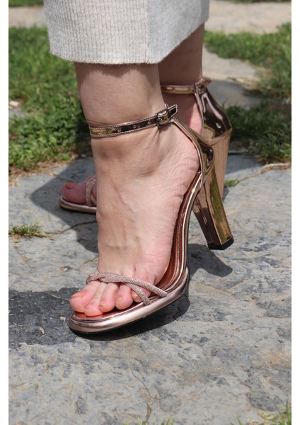 Taşlı Yüksek Taban Ayakkabı 500 fiyatları