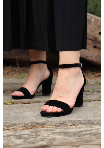 Tek Pant Kemerli Topuklu Ayakkabı 516
