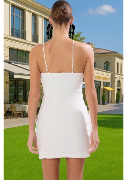Bodycon Mini Abiye Elbise 3D Gül Aplike Detaylı Polyester Tül Kumaş Kaliteli Işçilik Şık Görünüm