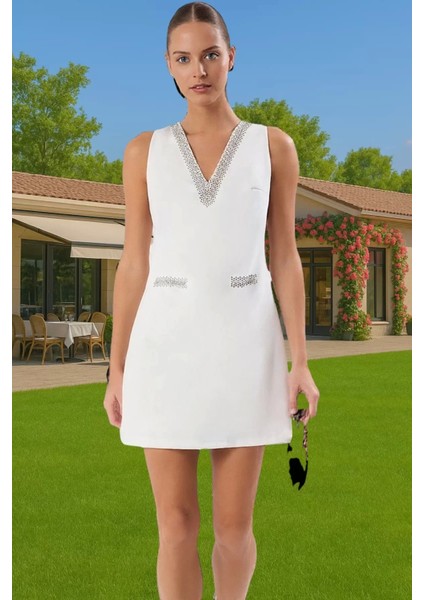 Yazlık Mini Elbise Taş Detaylı V Yaka Shift Kalıp Polyester Elastan Yüksek Kalite Mükemmel Uyum