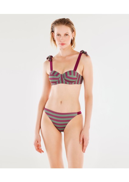 Kontrast Detaylı Bikini Alt