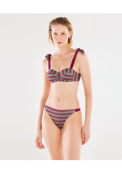 Kontrast Detaylı Bikini Alt
