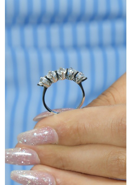 Beştaş Yüzük 14 Ayar AT05800