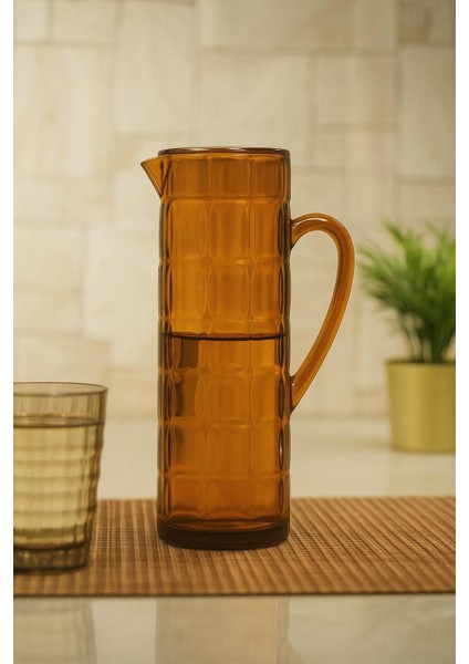 Akrilik Allegra 1,5 Lt Bal Sürahi (Buzdolabı Kapak Rafına Sığar)