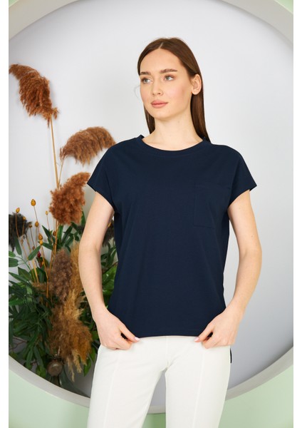 Kadın Yırtmaç ve Cep Detaylı T-Shirt modelleri