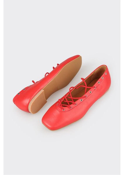 Kırmızı Deri Kadın Günlük Ayakkabı modelleri