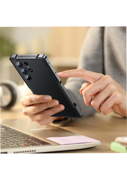 IPhone 16 Pro Kumwum Zırh Telefon Ağır Hibrid Metal Tampon Kılıf (Yurt Dışından) fırsatları