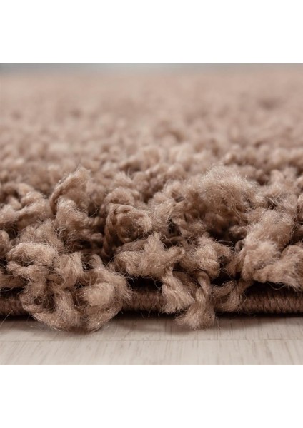 Yüksek Tüylü 30 mm Hav Yüksekliğinde Düz Mokka Açık Kahverengi Renkli Shaggy Halı fırsatları