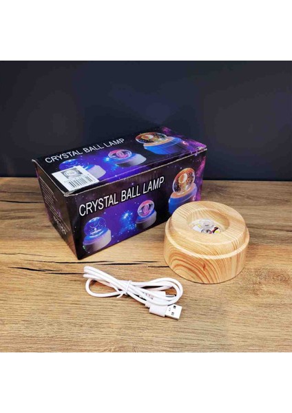 Premium Dönen Kristal Cam Kar Küresi 3D LED Işıklı Usb’li Gece Lambası / Masaüstü Dekoratif Hediyelik Set