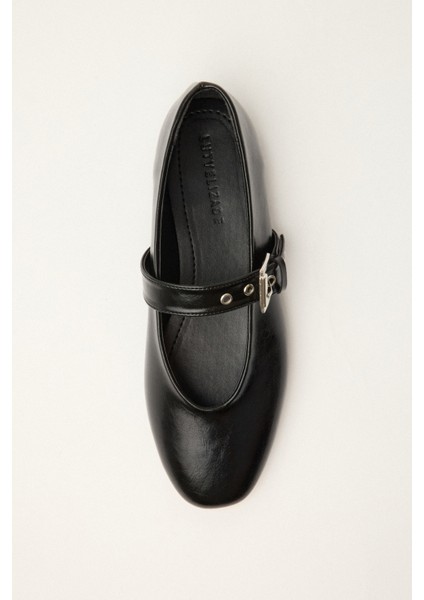 Babet 2503 - Gümüş Toka Detaylı Siyah Kadın Babet indirimleri