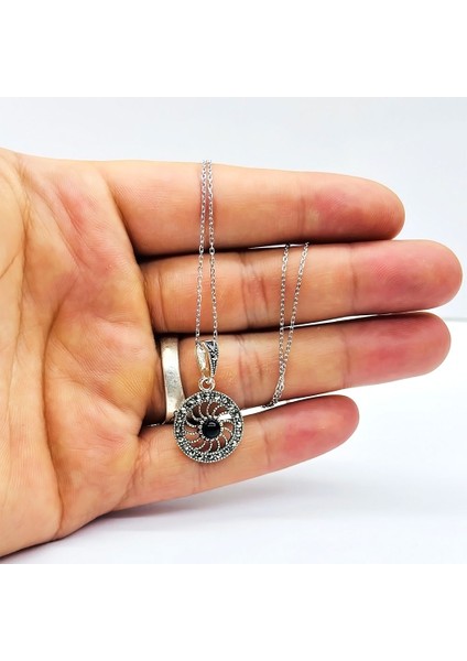 Tekerlek Model Oltu Taşı İşçilikli 925 Ayar Gümüş Kolye fiyatları