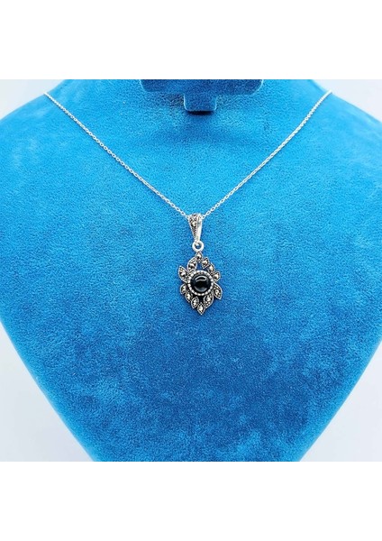 Oltu Taşı Tasarım Işçilikli 925 Ayar Gümüş Kolye