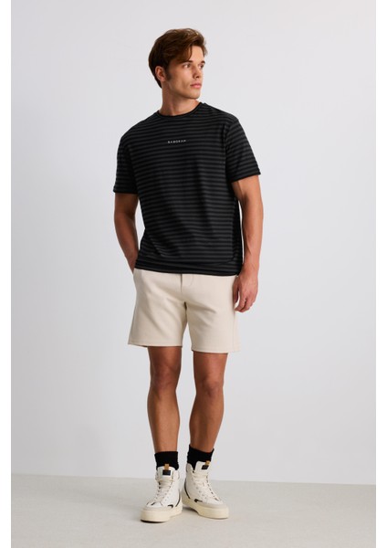 Baskılı Çizgili Comfort Fit T-Shirt fiyatları