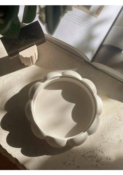Dalga Formlu Dekoratif Beton Kase