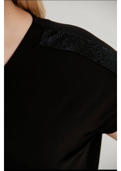 Kadın Siyah Büyük Beden Bluz