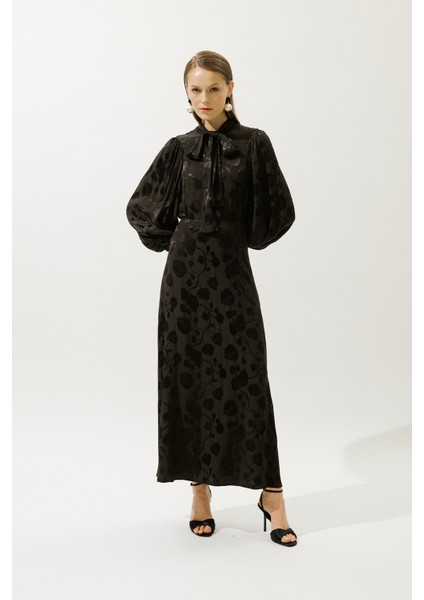 Jakarlı Saten Etek Kahverengi indirimleri