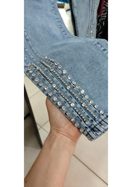 Kadın Taş Detaylı Kot Pantolon