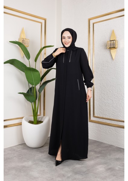 Biyeli Şerit Metal Aksesuar Detaylı Ferace / Siyah - F0144
