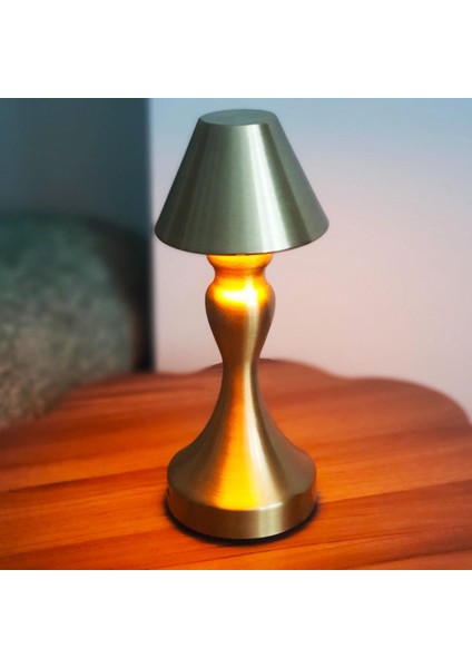 Şarjlı Dokunmatik Ayarlanabilir Işıklı 3 Modlu Dekoratif Gold Retro Sehpa Konsol Yemek Masa Lambası