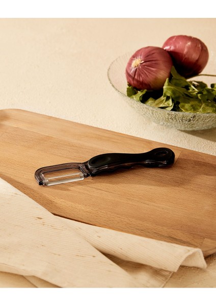 Sofra Mutfak Sebze Soyacağı – Plastik ve Metal Gövde, Füme Renk, Dayanıklı ve Ergonomik Tasarım 18,7 cm