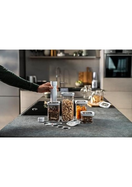 Fresh & S Cube Seti, S Beden, 6 Parçalı Saklama Seti, 4 x Küp Saklama Kutusu Dahil (S, 2 x 2s, 3s), Ölçü Kaşığı (3 Boyut), 5 x Nfc Etiketi, 1 x Tebeşir Kalemi