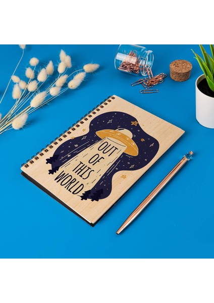 Of This World Tasarımlı Ahşap Kapaklı Defter