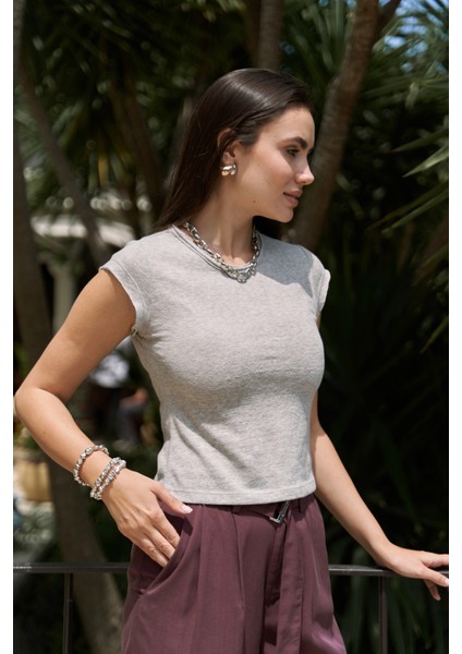 Kensal Dar Kesim Gri T-Shirt indirimleri